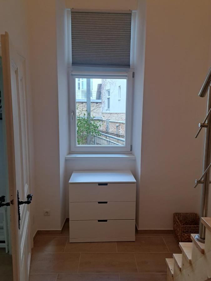 Ruhige Art-Garconniere Mit Balkon Apartment Vienna Exterior photo